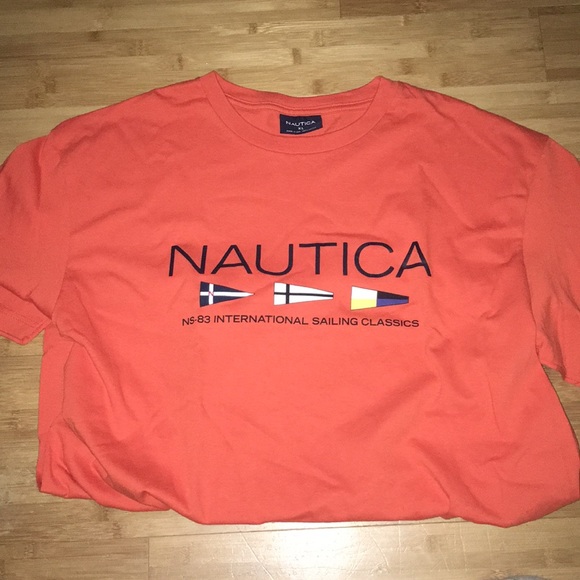 ** LIKE NEW NAUTICA SAILING TEE ** - Picture 3 of 3